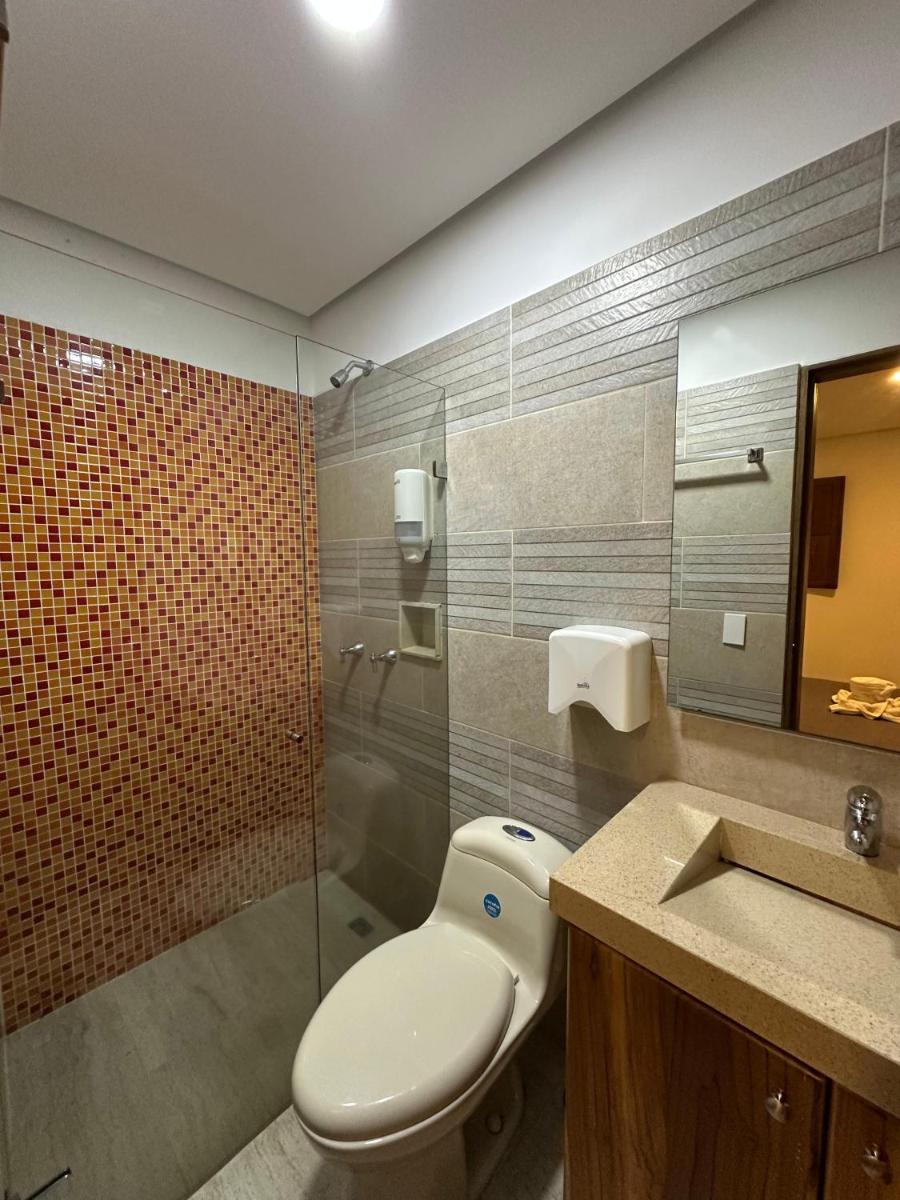 Hotel Bahia Guatape - Housity