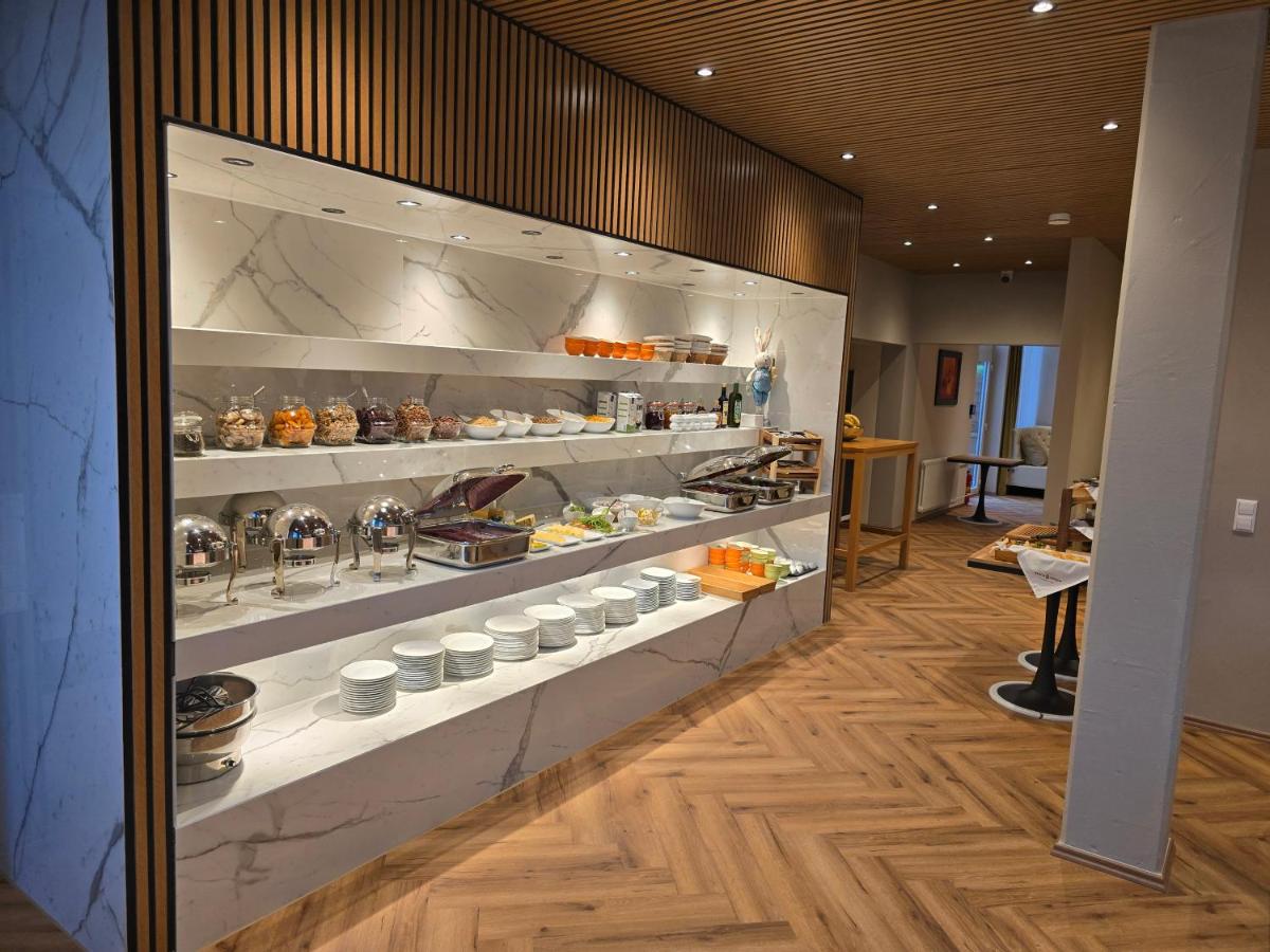 Maxhotel - Housity