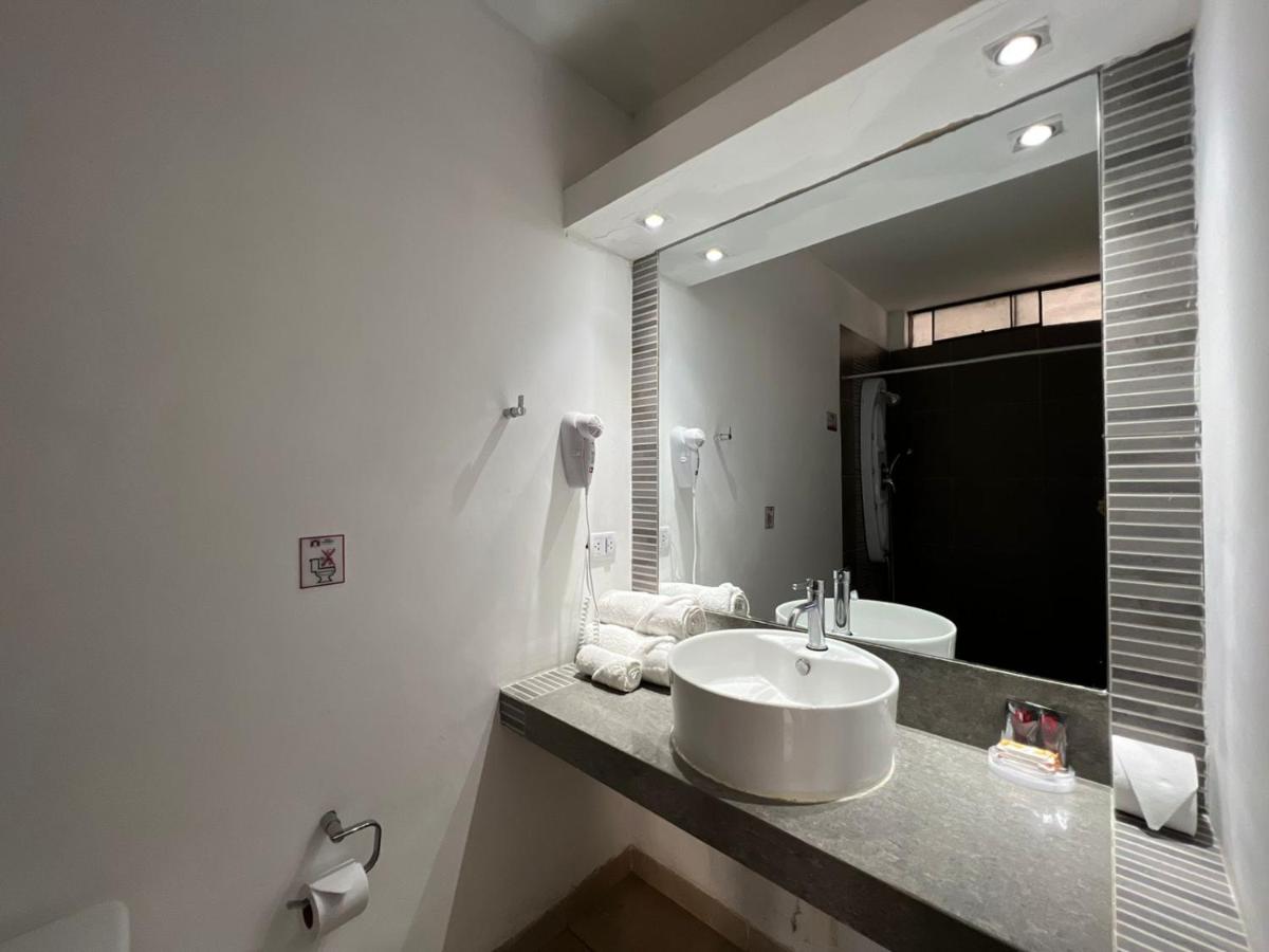 La Estancia Chincha Hotel - Housity