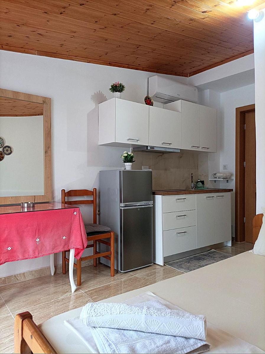 Villa Mihal Apartments - Housity