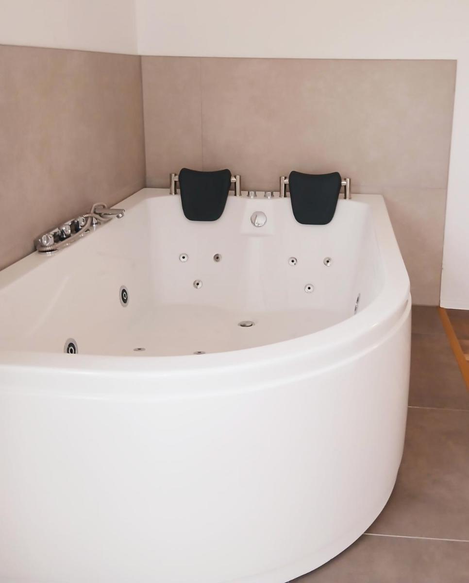 Hotel Via Vita - Housity