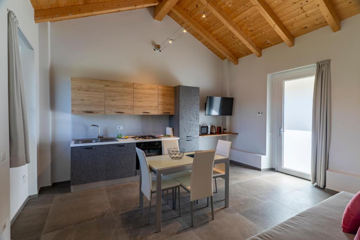 Le Casette di Orta Apartments - Hizvo