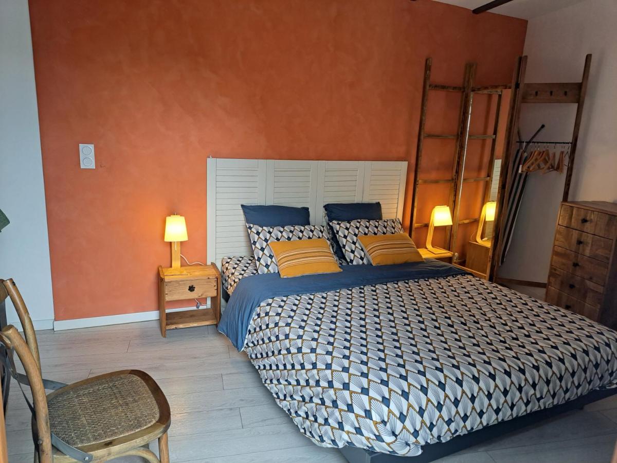 La Trémière, maison de village, sauna, vue garrigue - Housity