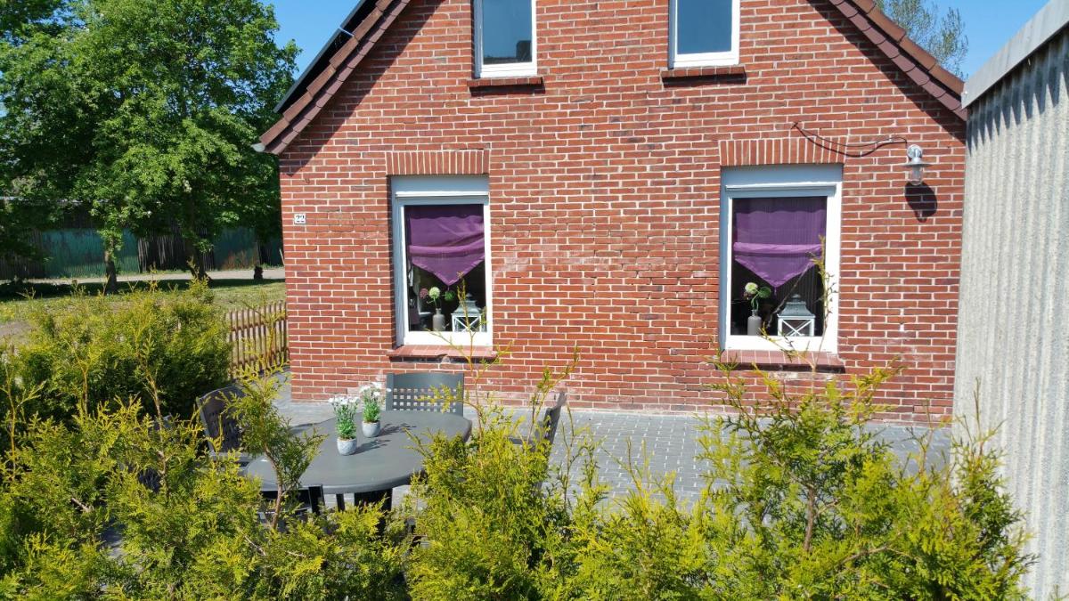 Ferienhaus Rheiderland - Housity