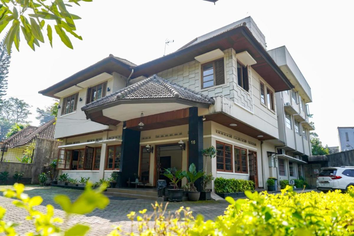 Hotel Wisma Dago - Housity