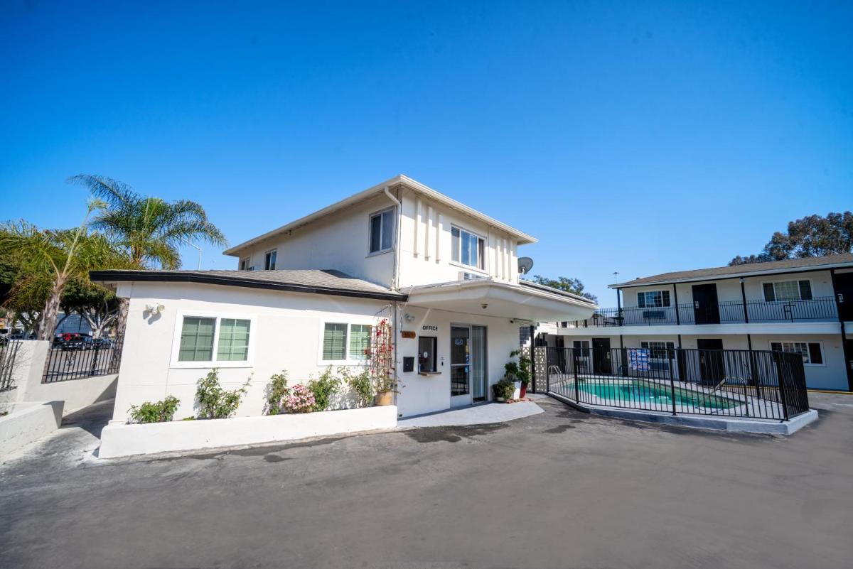Flamingo Motel - San Ysidro - Housity