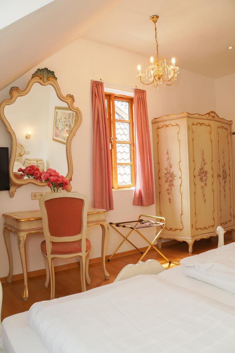 Hotel Stadtherz - Housity