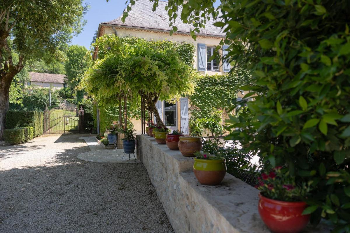 Jardin de l'établissement Le Moulin de Mitou