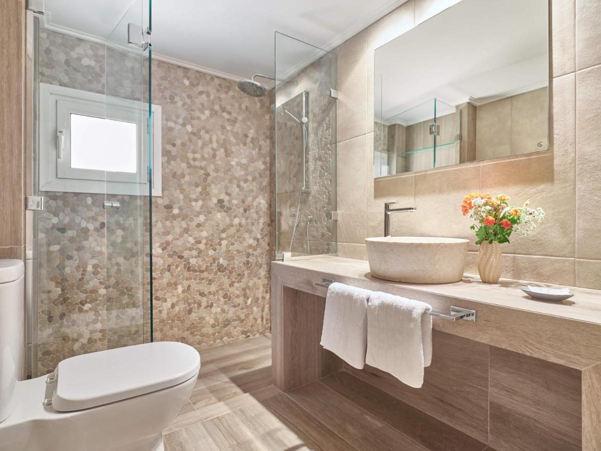 Kinetta Beach Resort and Spa - Housity