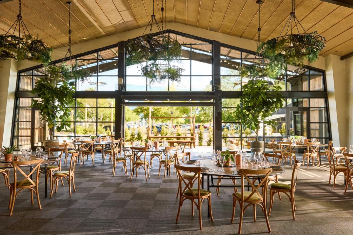 Treehouse Hotel Silicon Valley - Housity
