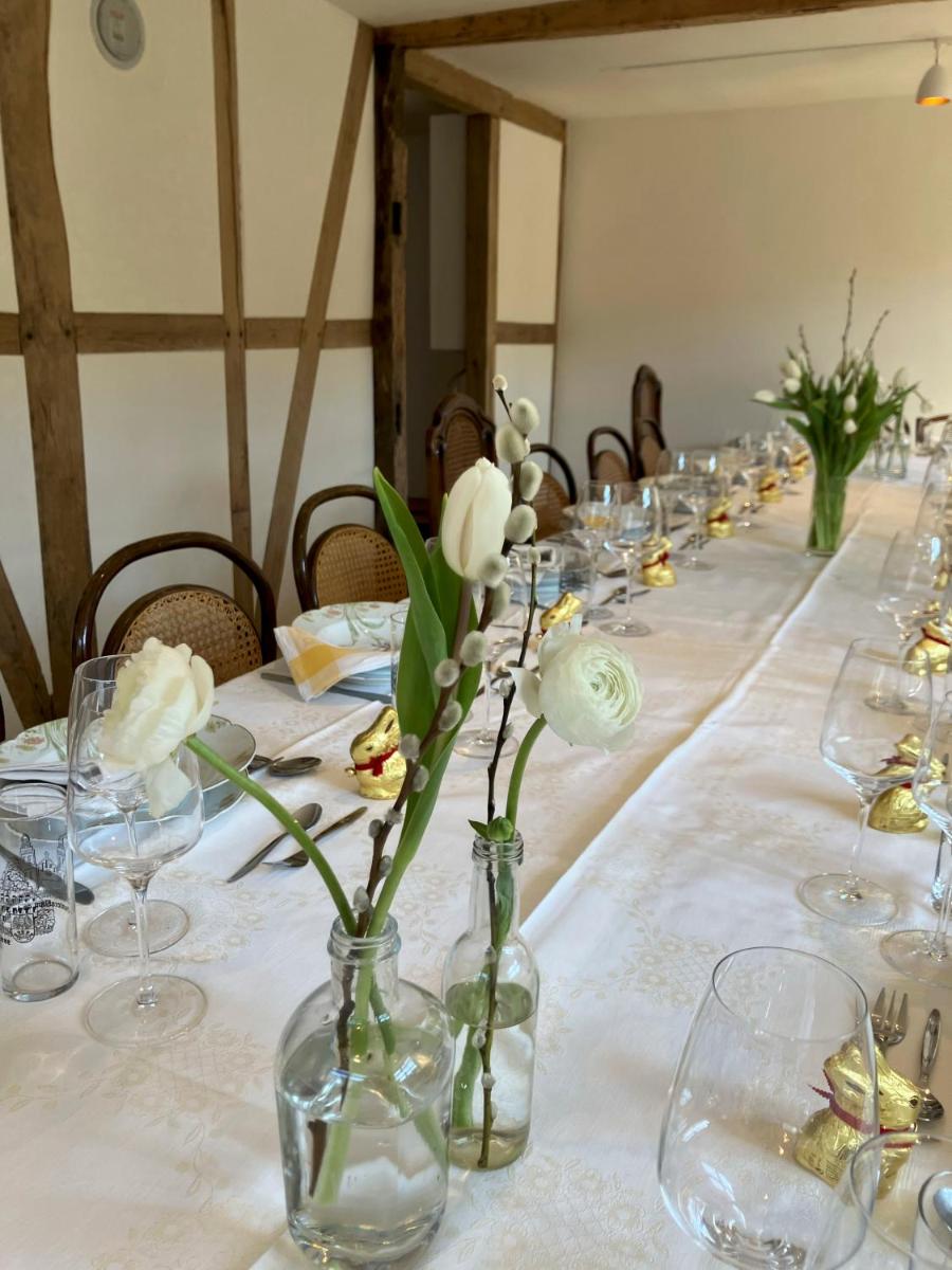 Hiestand's Gästehaus - Weingut & Hofbrennerei - Housity