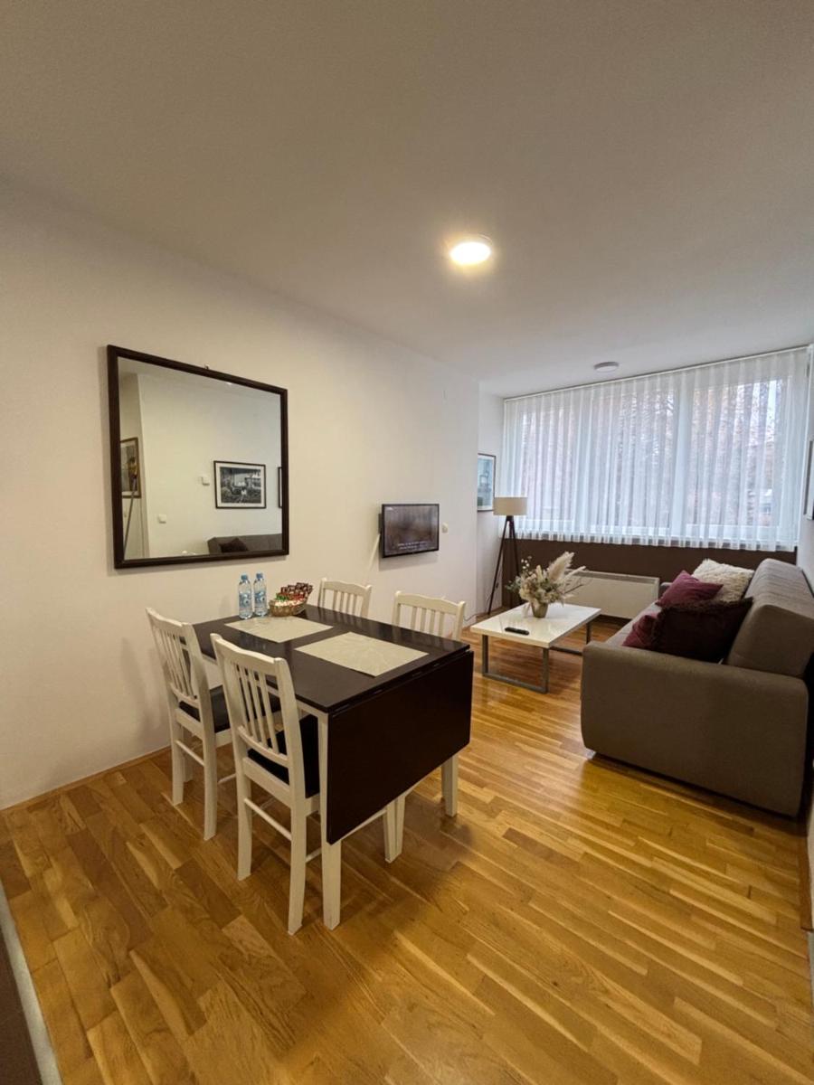Apartman Zotović - Housity
