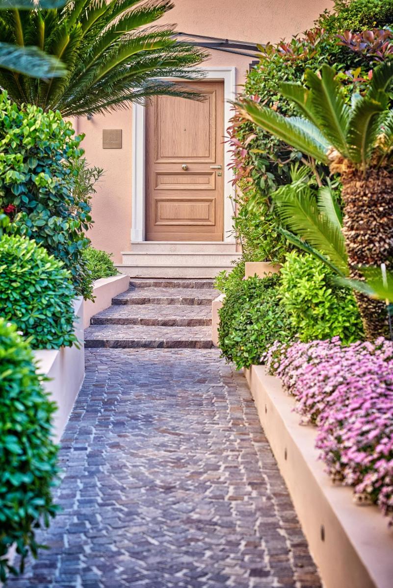 Jardin de l'établissement La Réserve de Beaulieu