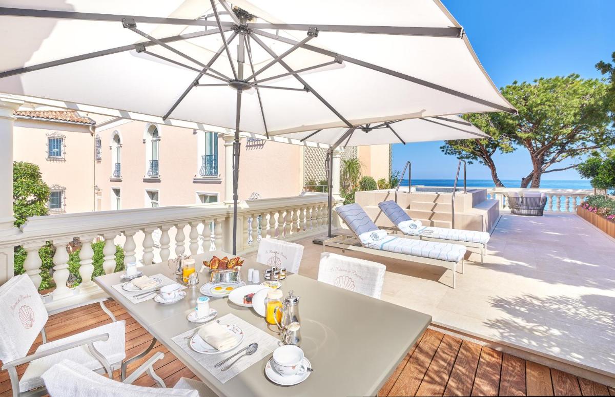 Balcon ou terrasse dans l'établissement La Réserve de Beaulieu