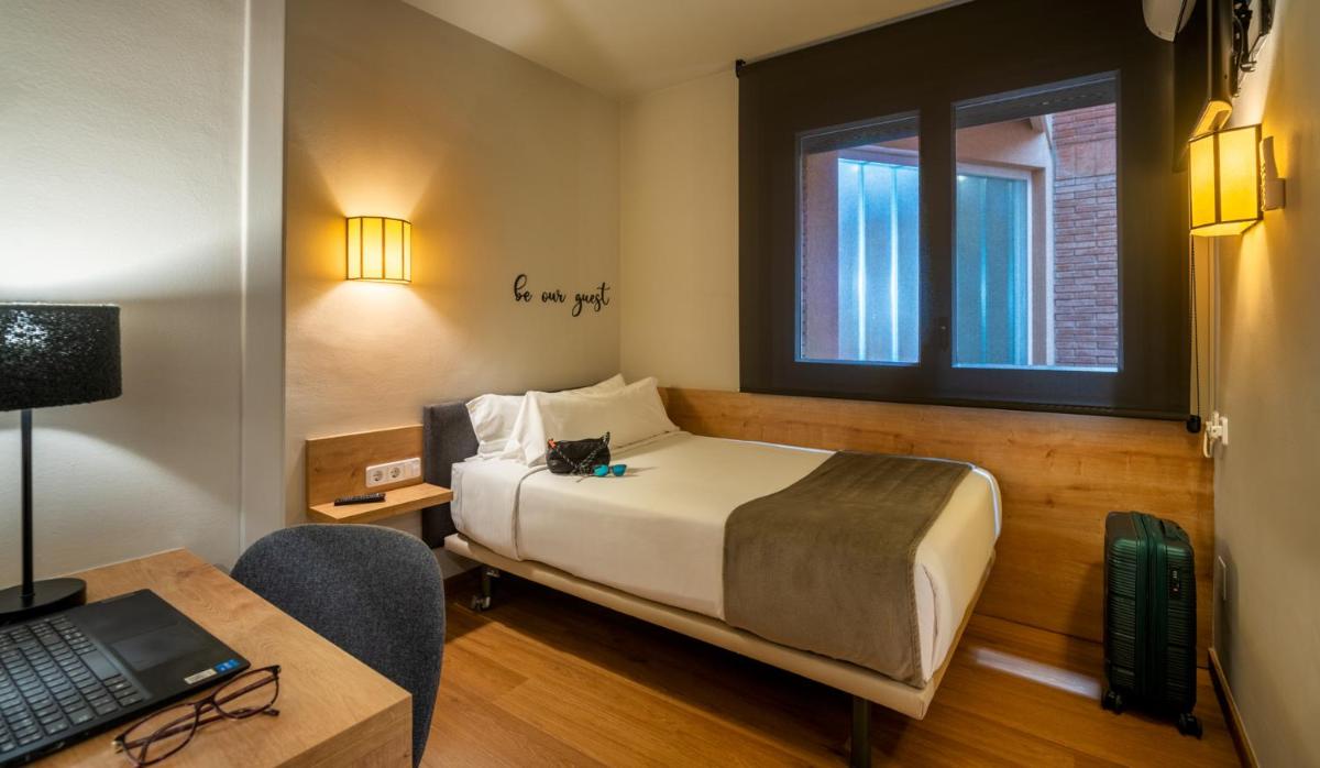 Hotel Estel - Housity