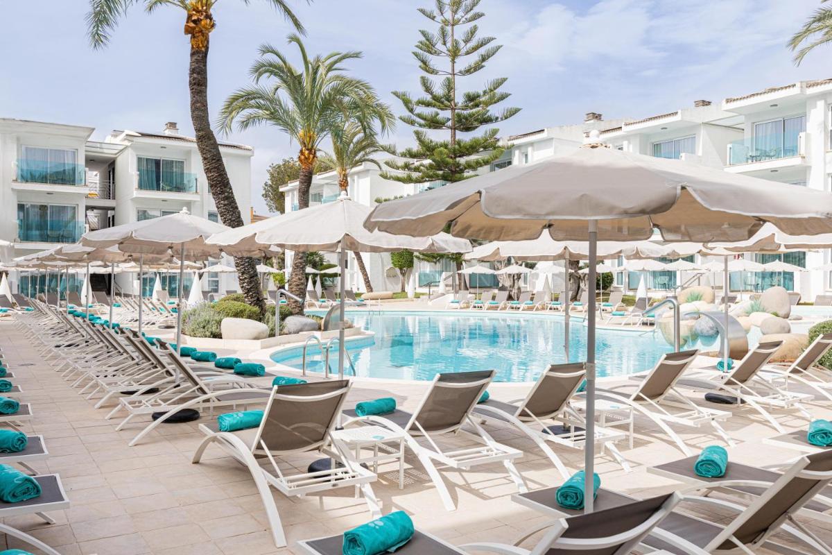 Piscina en o cerca de MarSenses Puerto Pollensa Hotel & Spa Adults Only