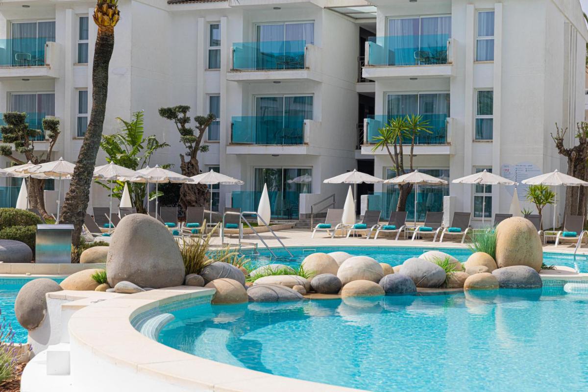 Piscina en o cerca de MarSenses Puerto Pollensa Hotel & Spa Adults Only