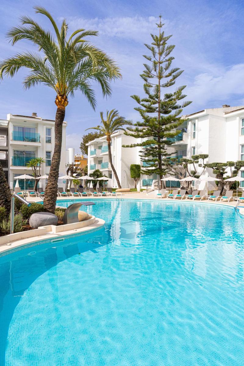 Piscina en o cerca de MarSenses Puerto Pollensa Hotel & Spa Adults Only