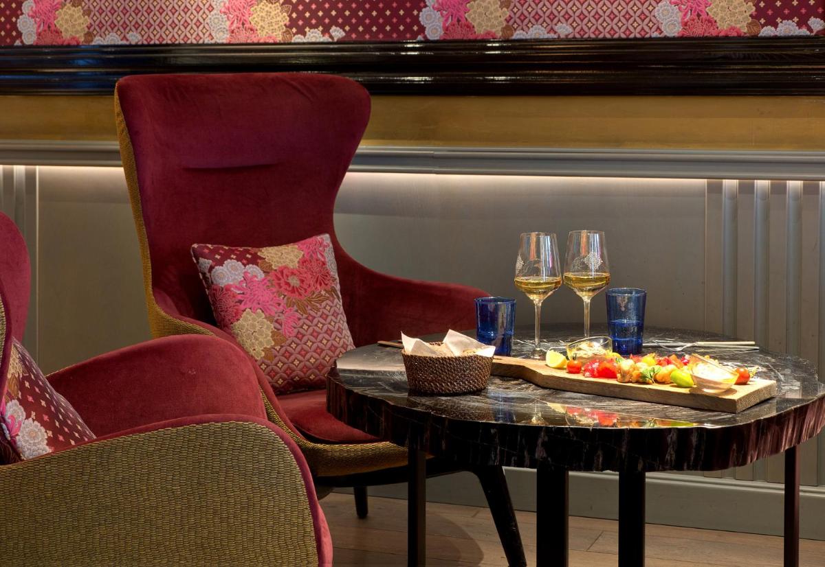 Nourriture dans l'hôtel ou à proximité