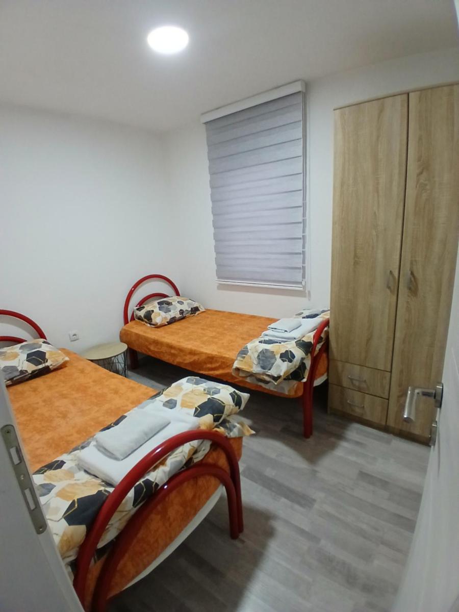 Adagio Studio Apartment - Housity