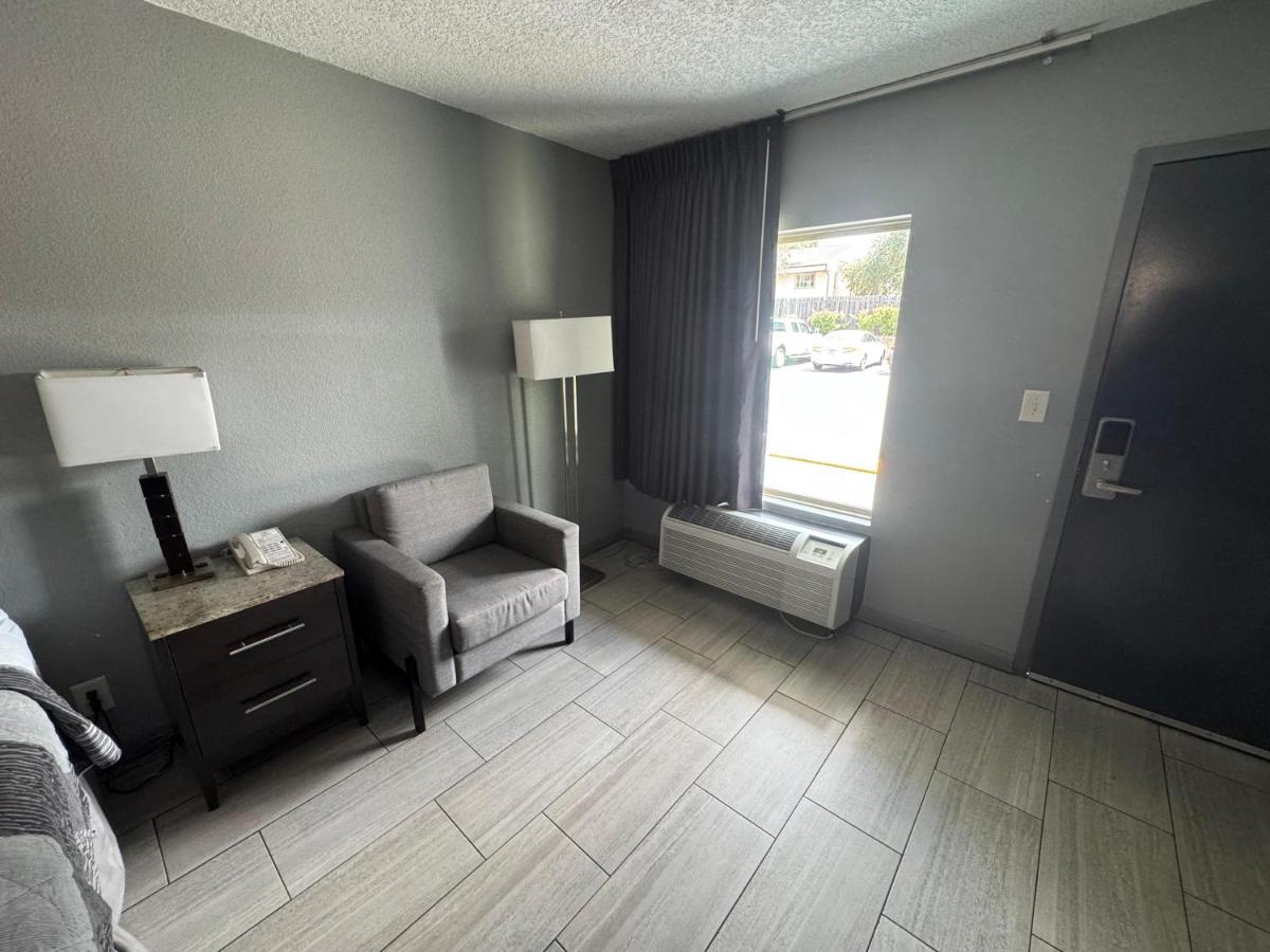 Budget Inn Sanford International Airport - Housity
