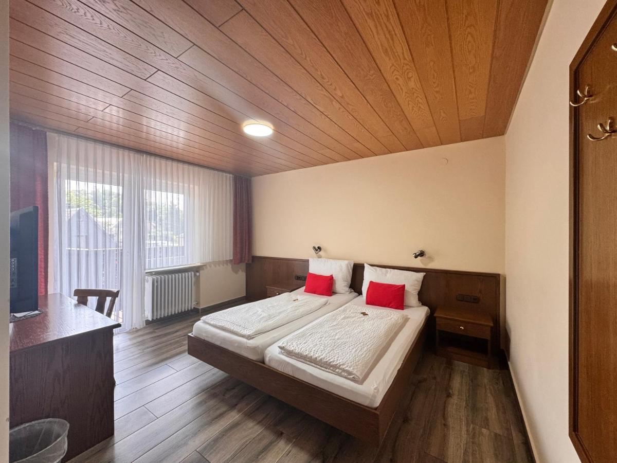 Pension Hubertus - Housity