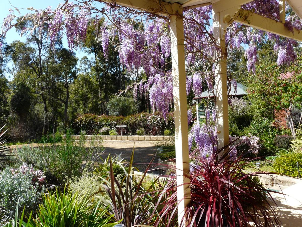 Suitetrails - Country Charm Retreat B&B