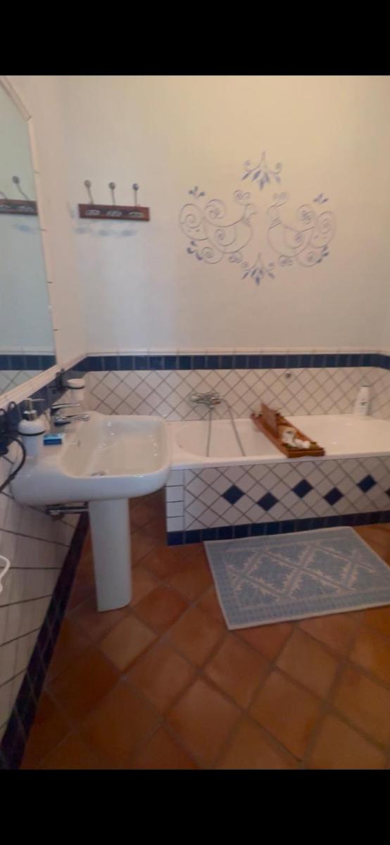 DiamanteSardo camera e bagno privato - Housity
