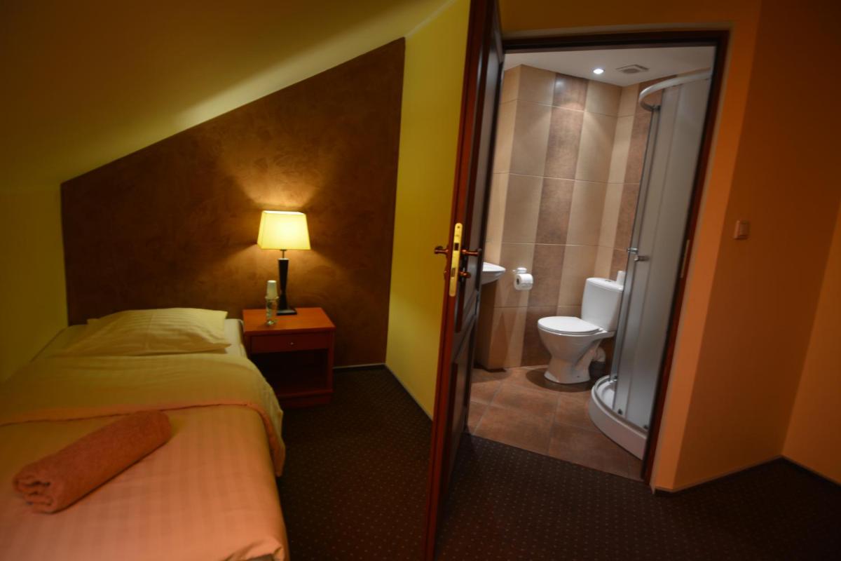 Hotel Stawisko Klaudyn - Housity