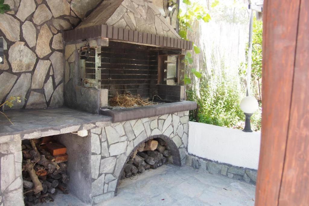 El Kona - Housity