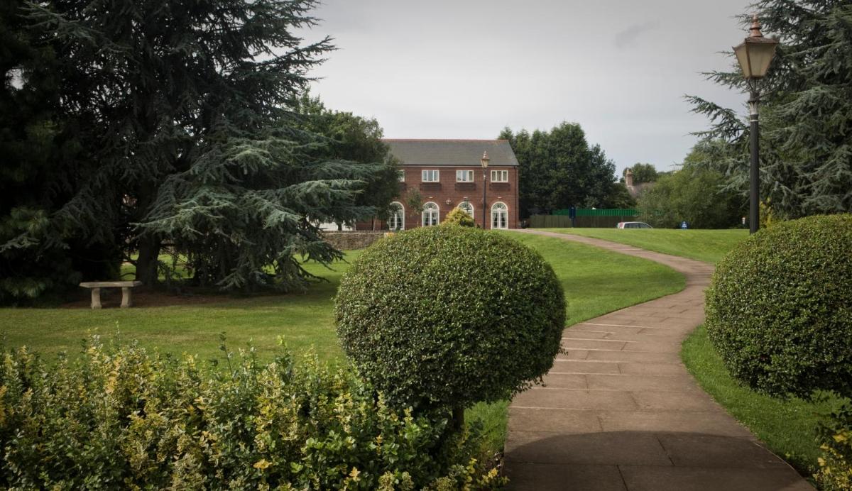 Quorn Country Hotel Leicester - Housity