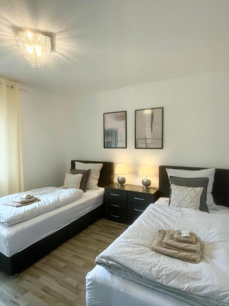 Ruhige 5 Sterne Ferienwohnung Terrasse & Aussicht stilvoll & modern - Housity