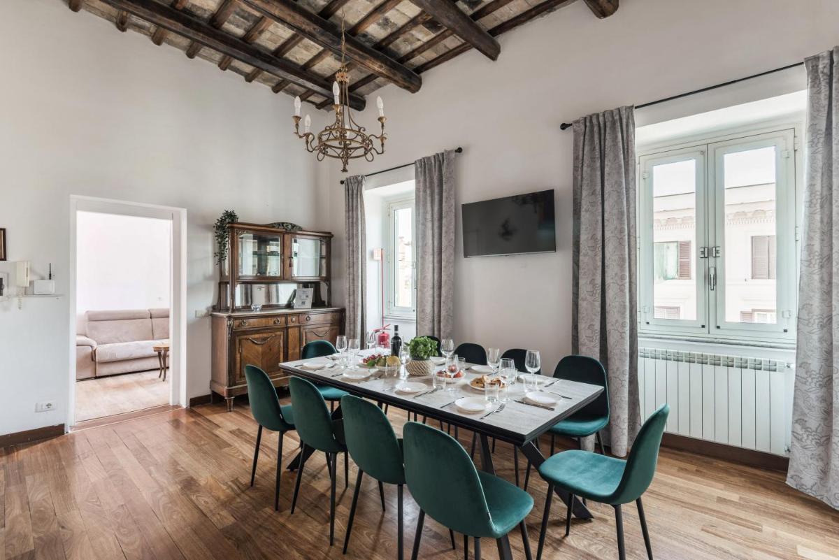 The Best Rent - Spacious multi-room apartment on Via Cavour - Housity