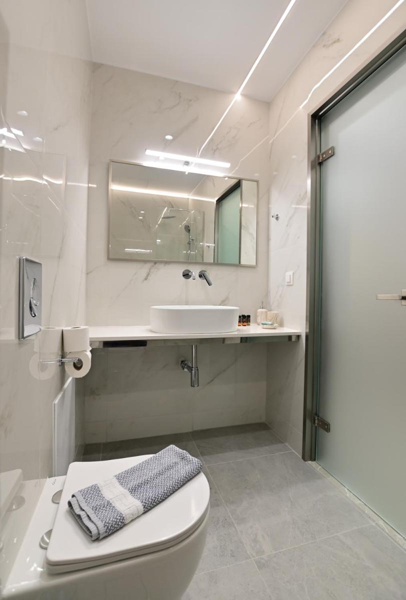 Morpheas Rooms - Housity