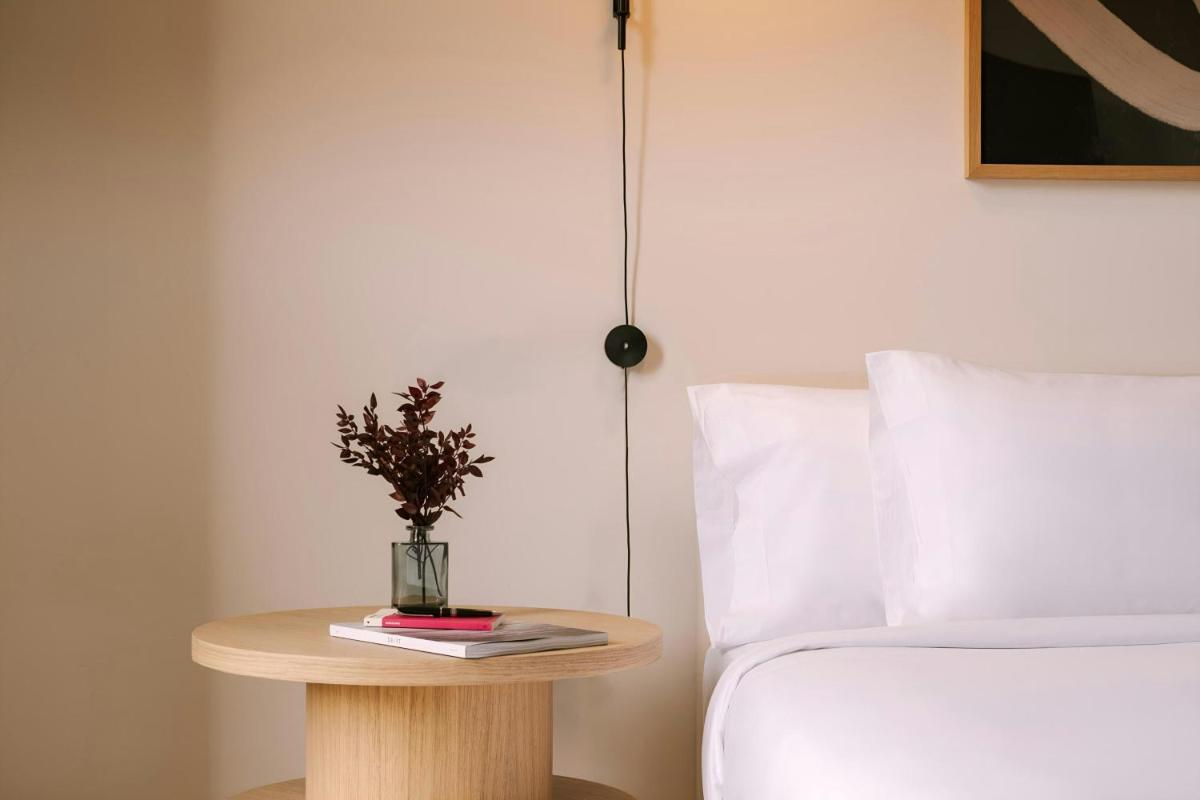 Cama o camas de una habitación en Paseo de Gracia Hotel, Sonder by Marriott Bonvoy