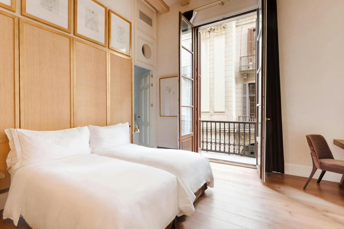 Cama o camas de una habitación en DO Plaça Reial Hotel Gothic Quarter, Sonder by Marriott Bonvoy
