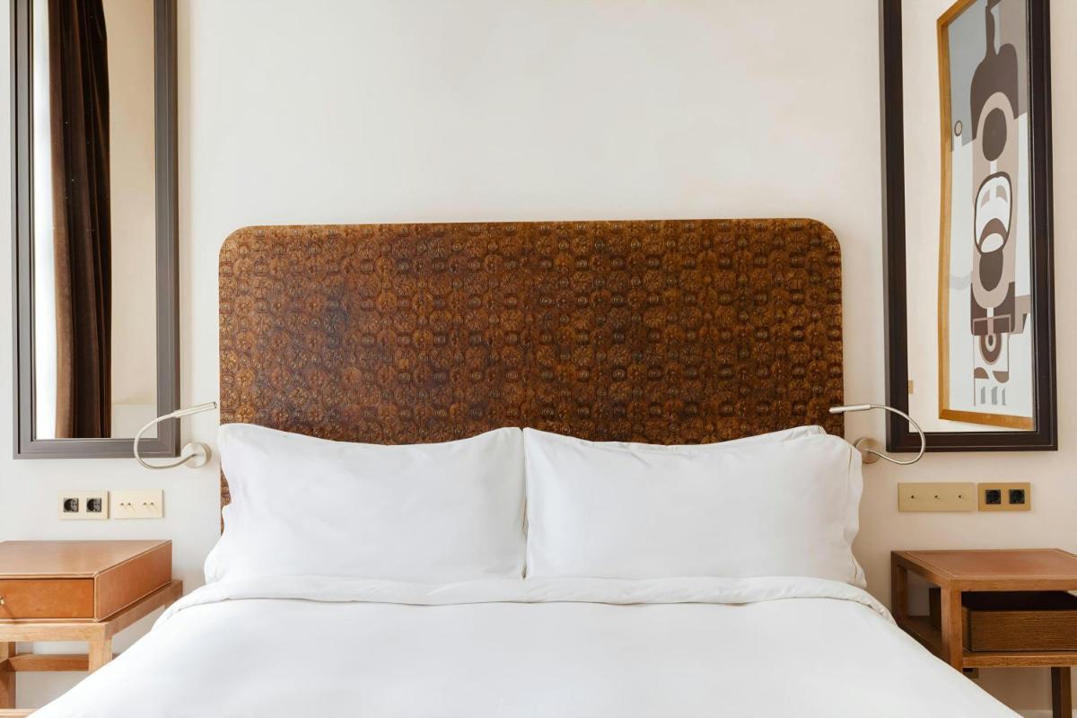 Cama o camas de una habitación en DO Plaça Reial Hotel Gothic Quarter, Sonder by Marriott Bonvoy