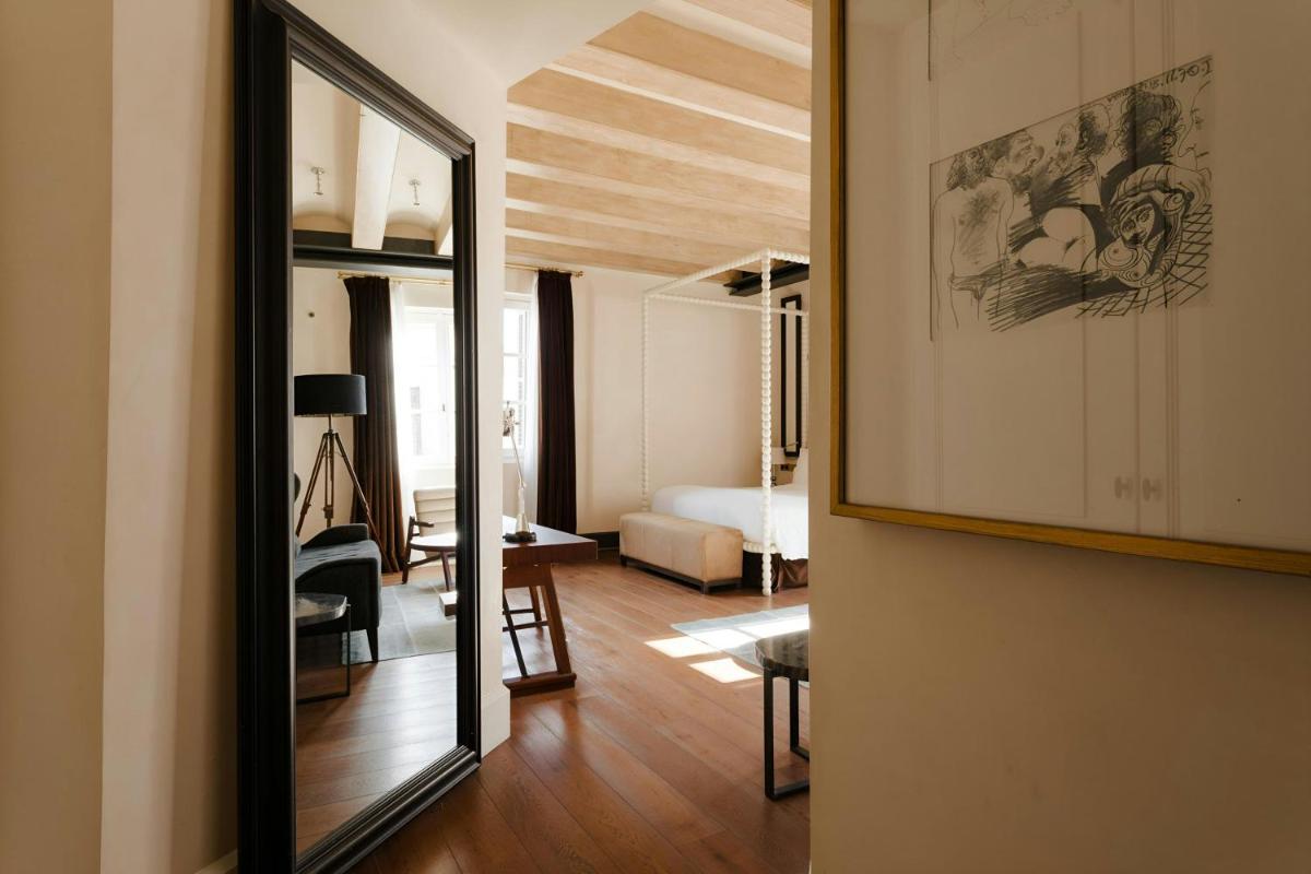 Cama o camas de una habitación en DO Plaça Reial Hotel Gothic Quarter, Sonder by Marriott Bonvoy