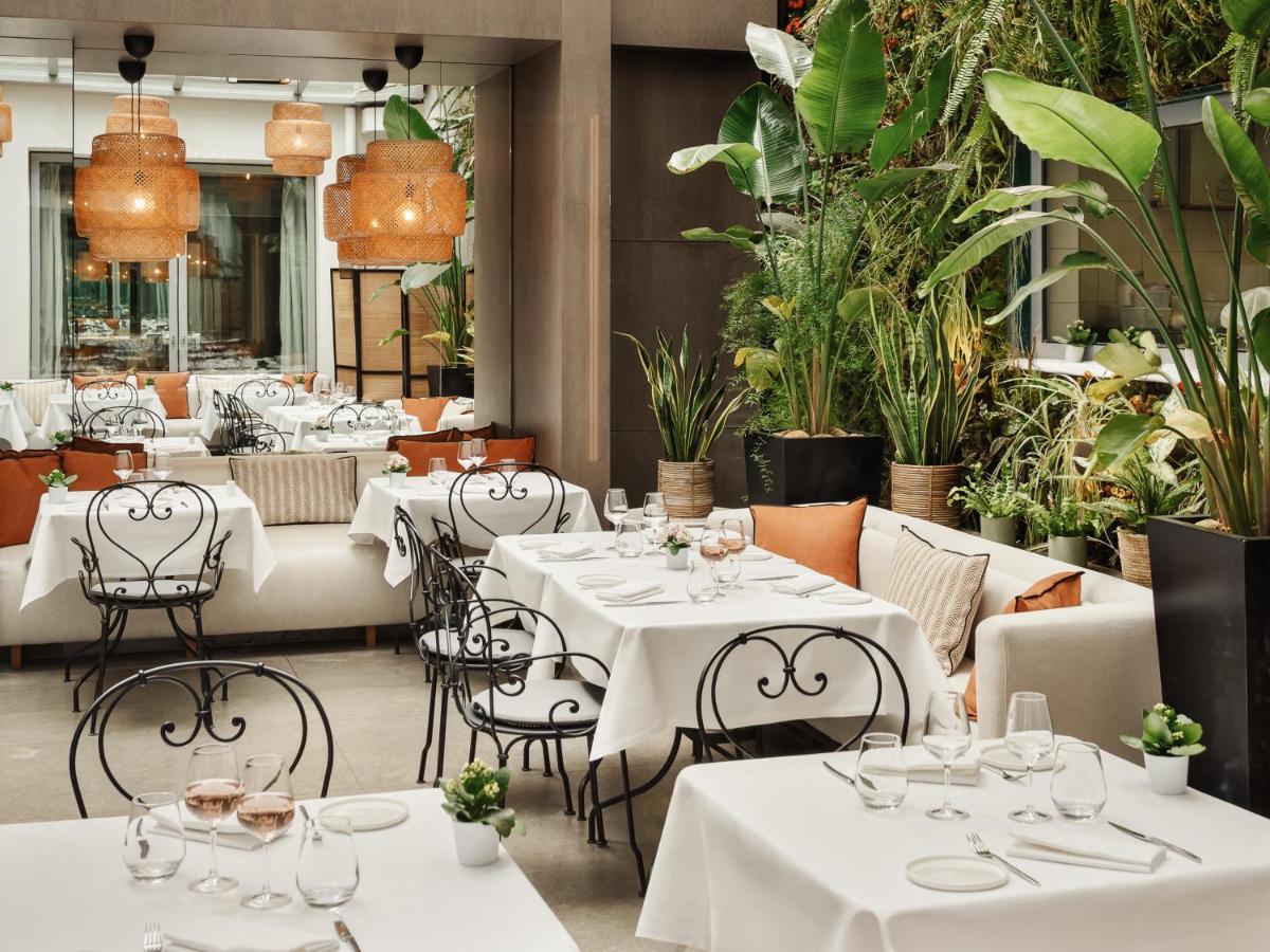 Restaurant ou autre lieu de restauration dans l'établissement Hôtel De Sers Champs Elysées Paris