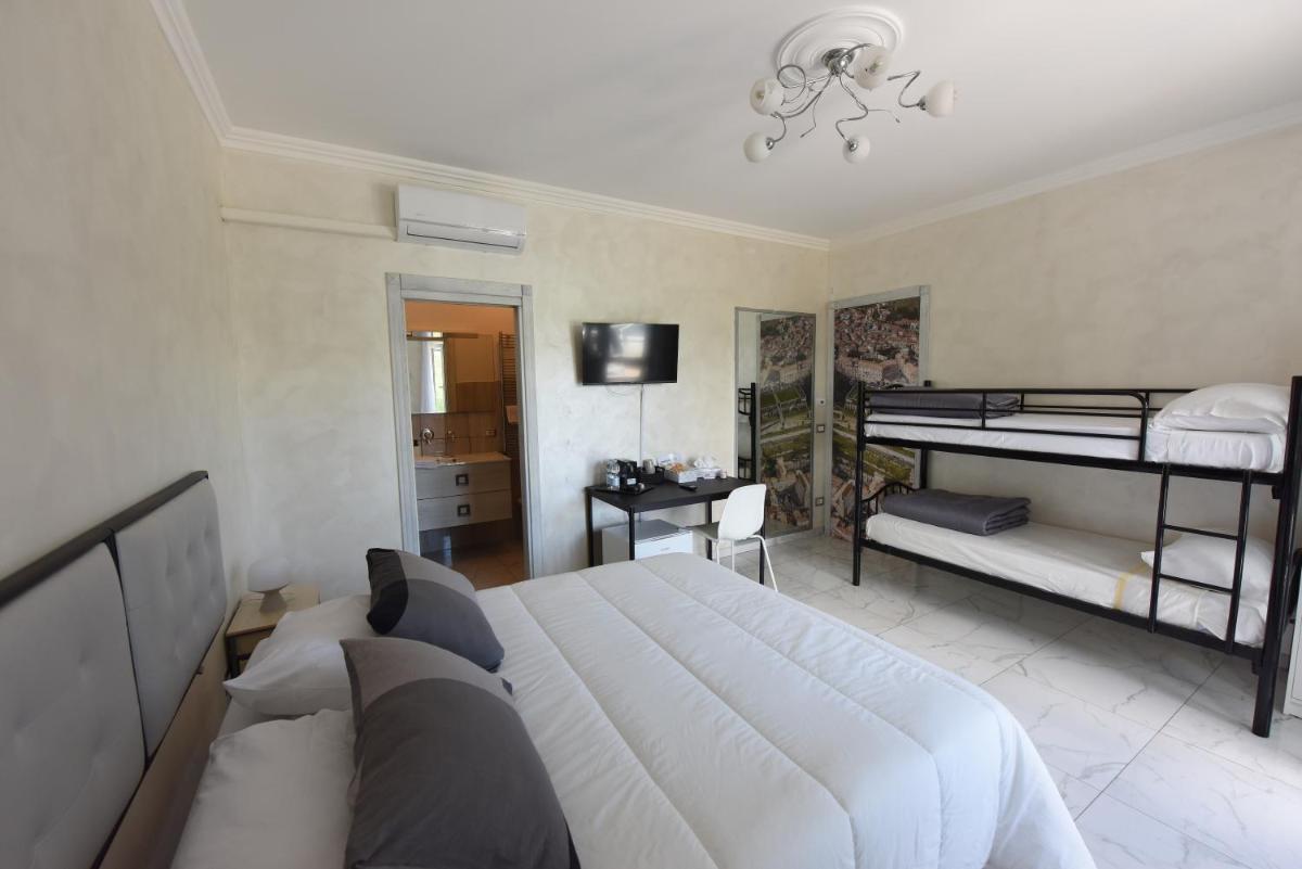 Guest House Rossetto & Caffè - Housity