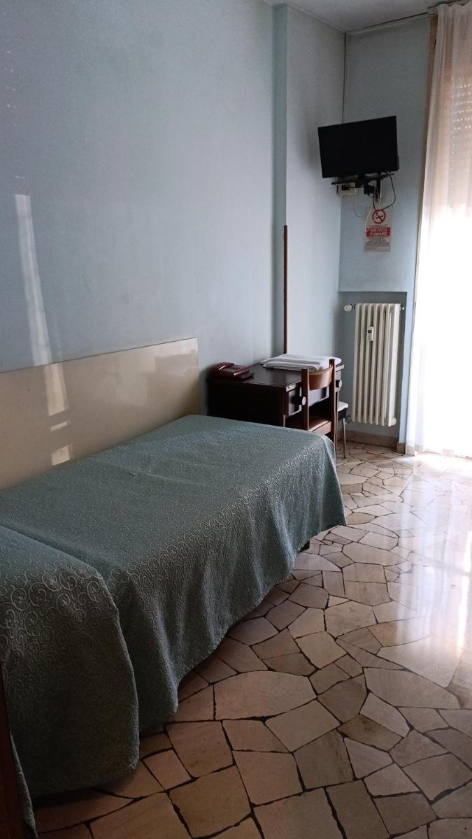 hotel mira - Housity