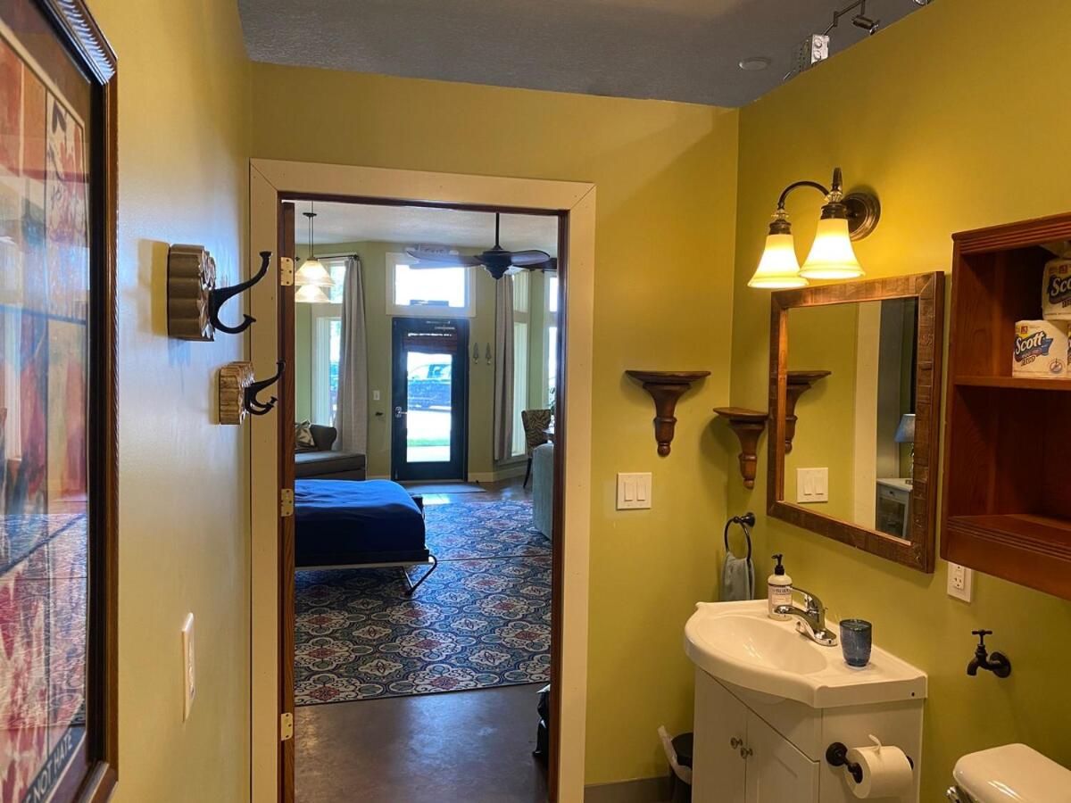 Pepin Marina Retreat Street Level Loft Apartment - Housity