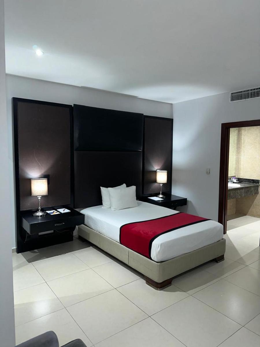 Ramada by Wyndham Princess Santo Domingo - Housity