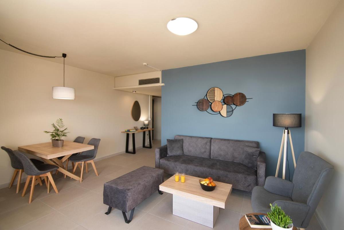 Marina Alimos Hotel Apartments - Hizvo