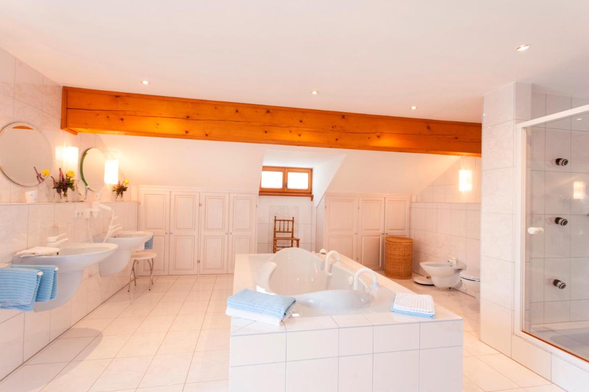Landhaus Hubertus - Housity