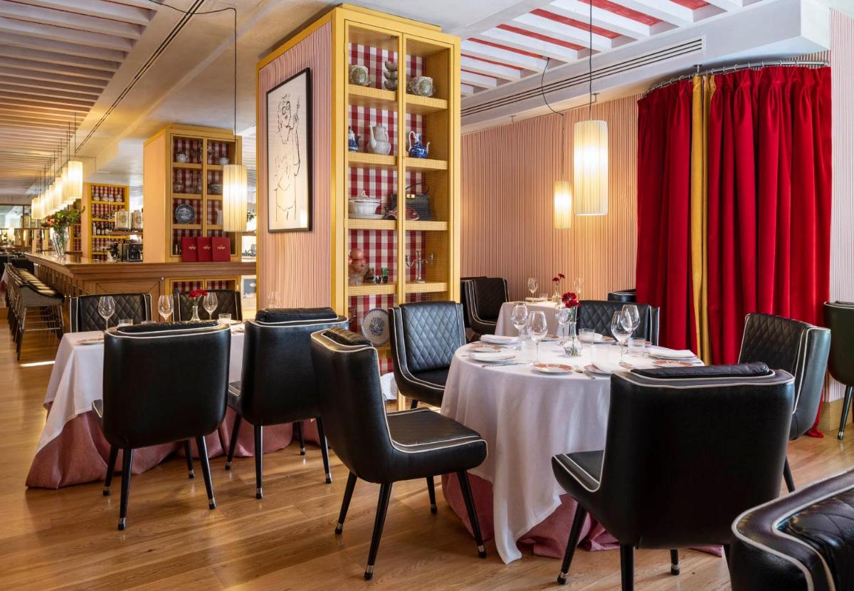 Zona de estar de URSO Hotel & Spa, a Small Luxury Hotel of the World
