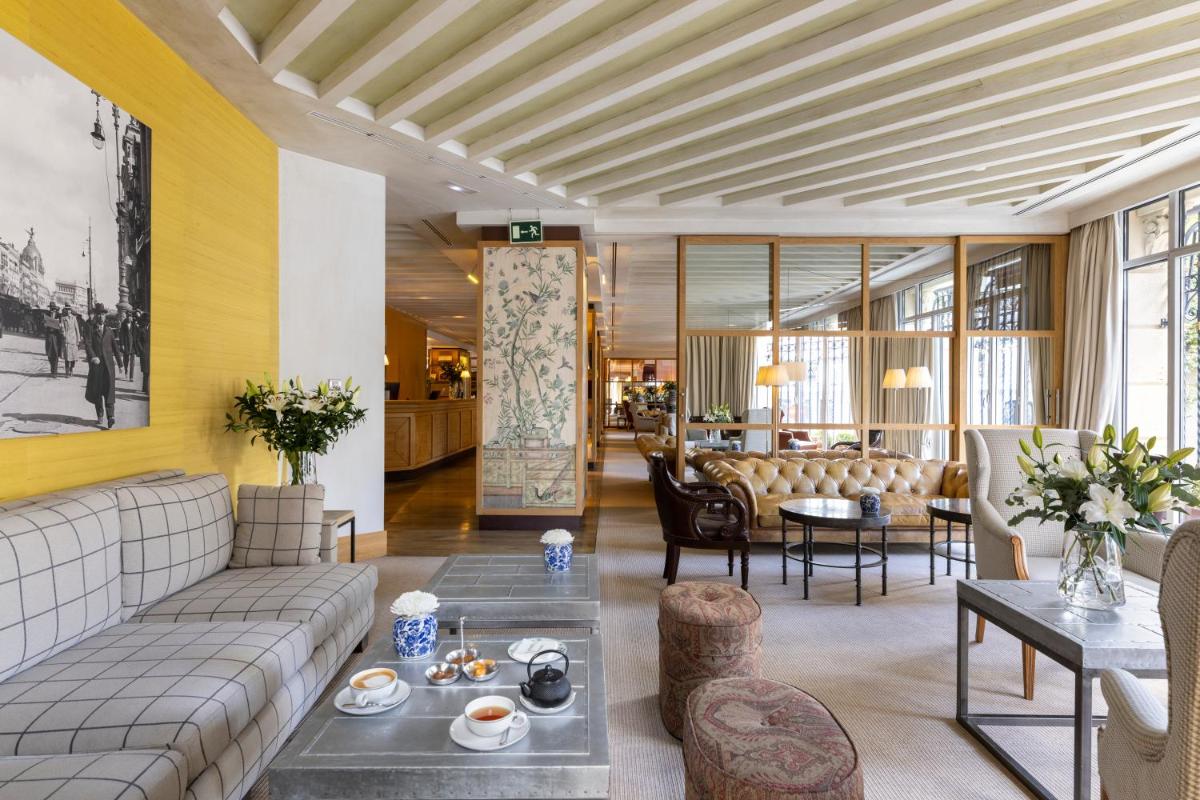 Zona de estar de URSO Hotel & Spa, a Small Luxury Hotel of the World