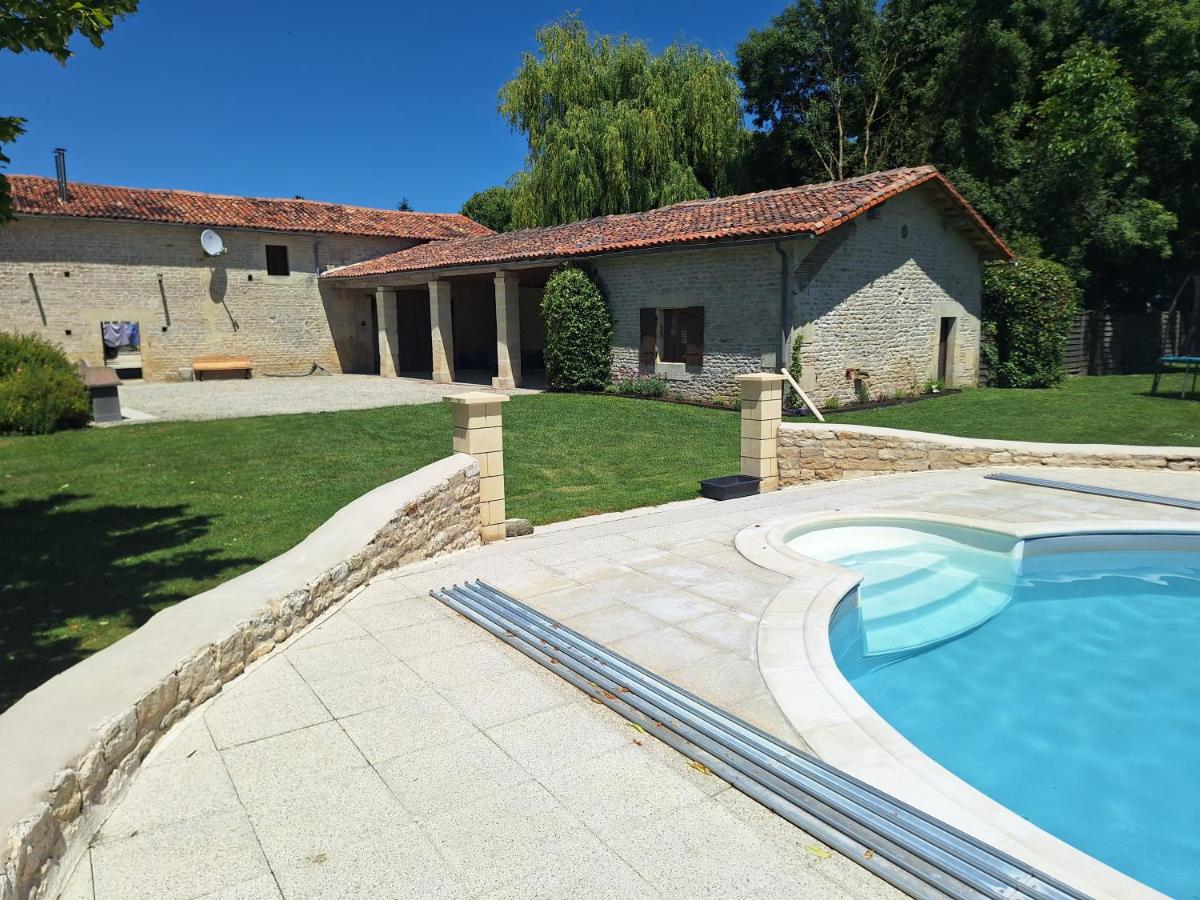 Gites Les Grandes Ecures - Housity