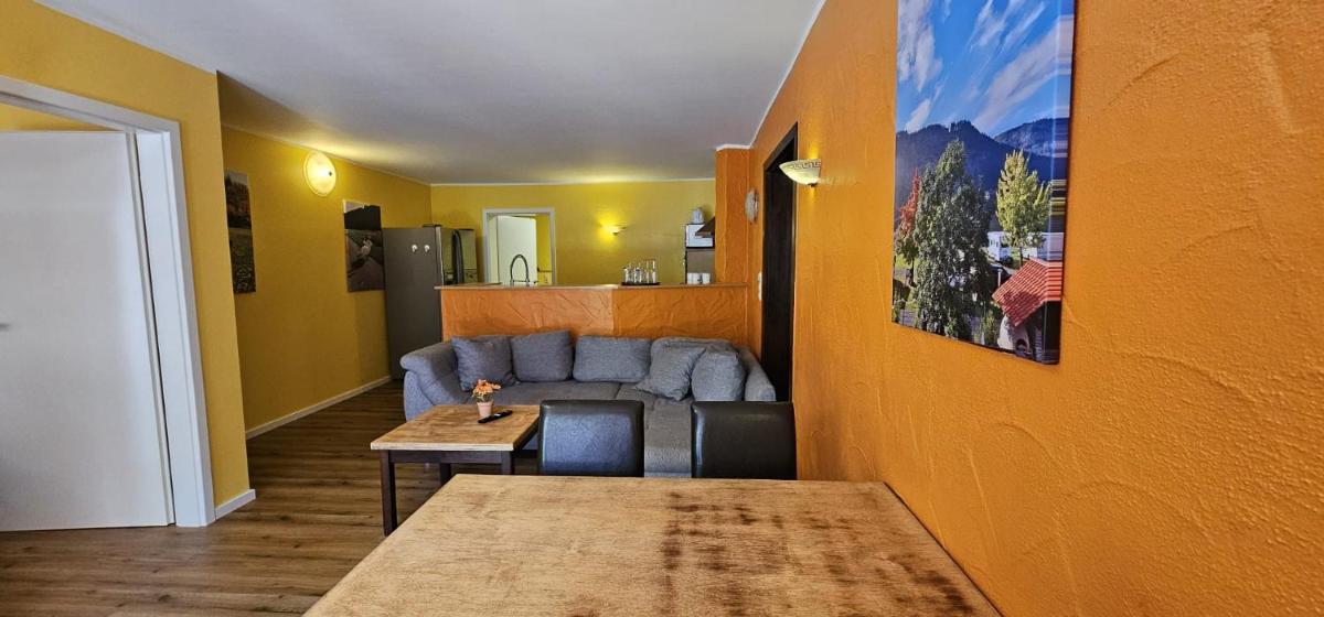 Ferienwohnungen am Moselbeach - Housity