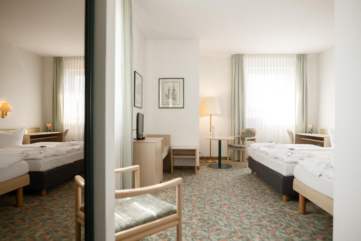 Hotel Astor - Housity